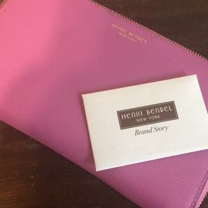 Henri Bendel large wallet